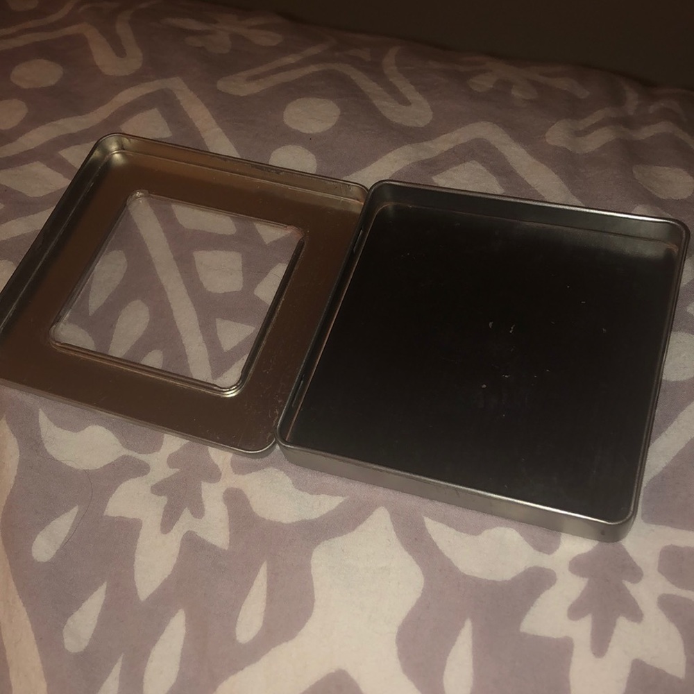 empty magnetic palette ✨